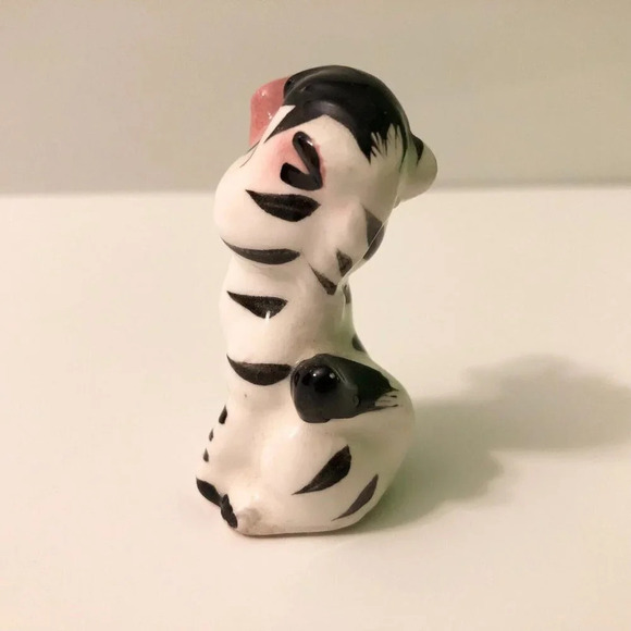 Vintage Tiny Zebra Ceramic Figurine Japan 2.25 Inch Tall  Collectible Figure - Picture 5 of 11